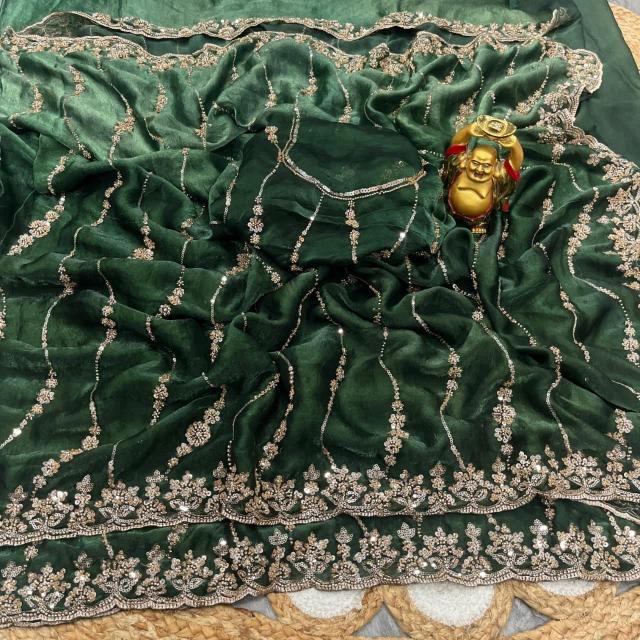 Mahotsav pavika saree dealers in surat